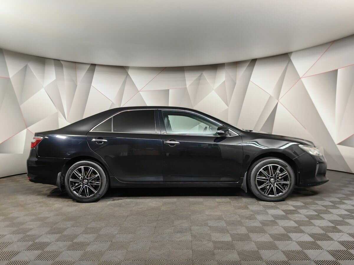 Toyota Camry с пробегом — 2015 год. Фото: #5