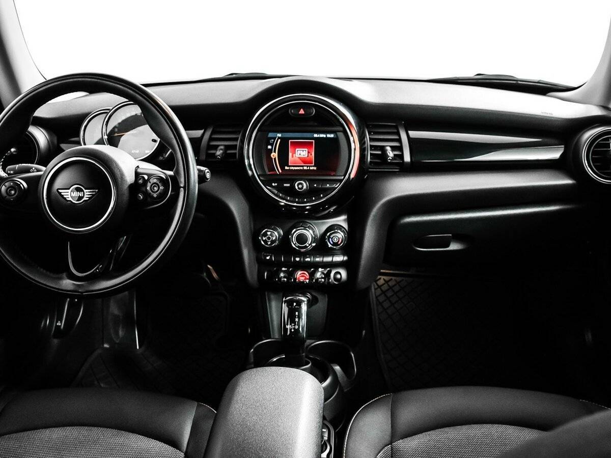 Mini Hatch с пробегом — 2018 год. Фото: #10