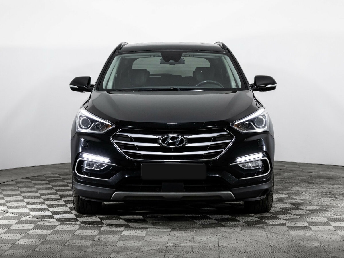 Hyundai Santa Fe с пробегом — 2018 год. Фото: #1