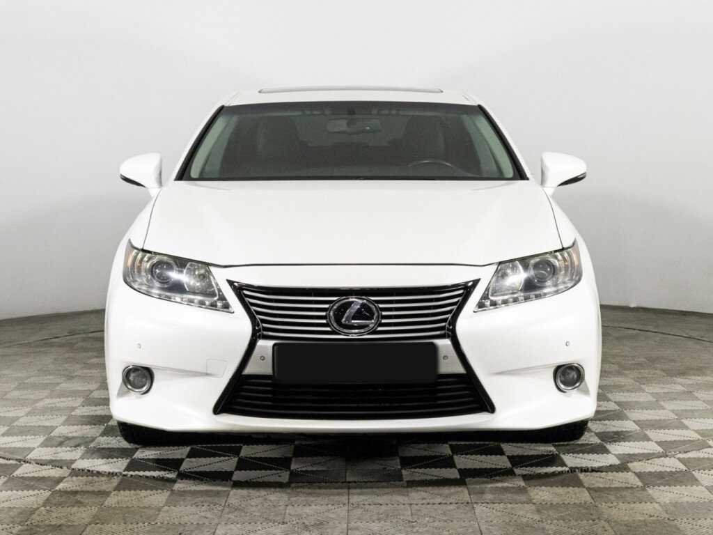 Lexus ES с пробегом — 2013 год. Фото: #1