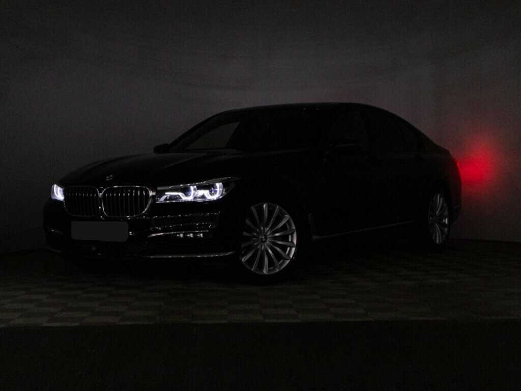 BMW 7 серии с пробегом — 2018 год. Фото: #30