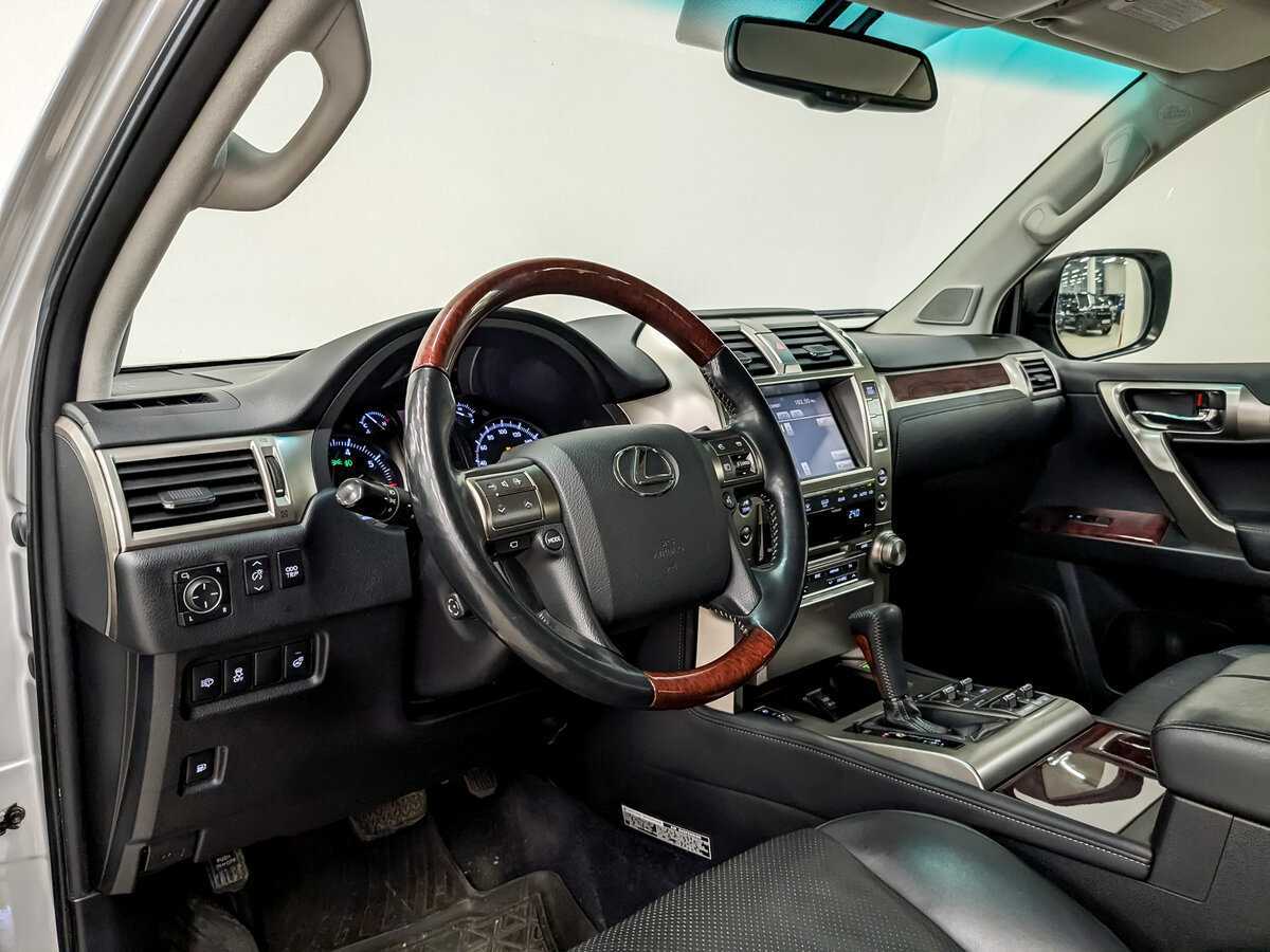 Lexus GX с пробегом — 2012 год. Фото: #15