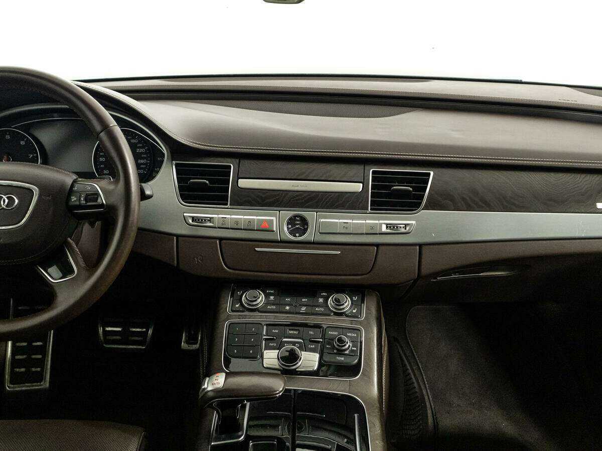 Audi A8 с пробегом — 2014 год. Фото: #21