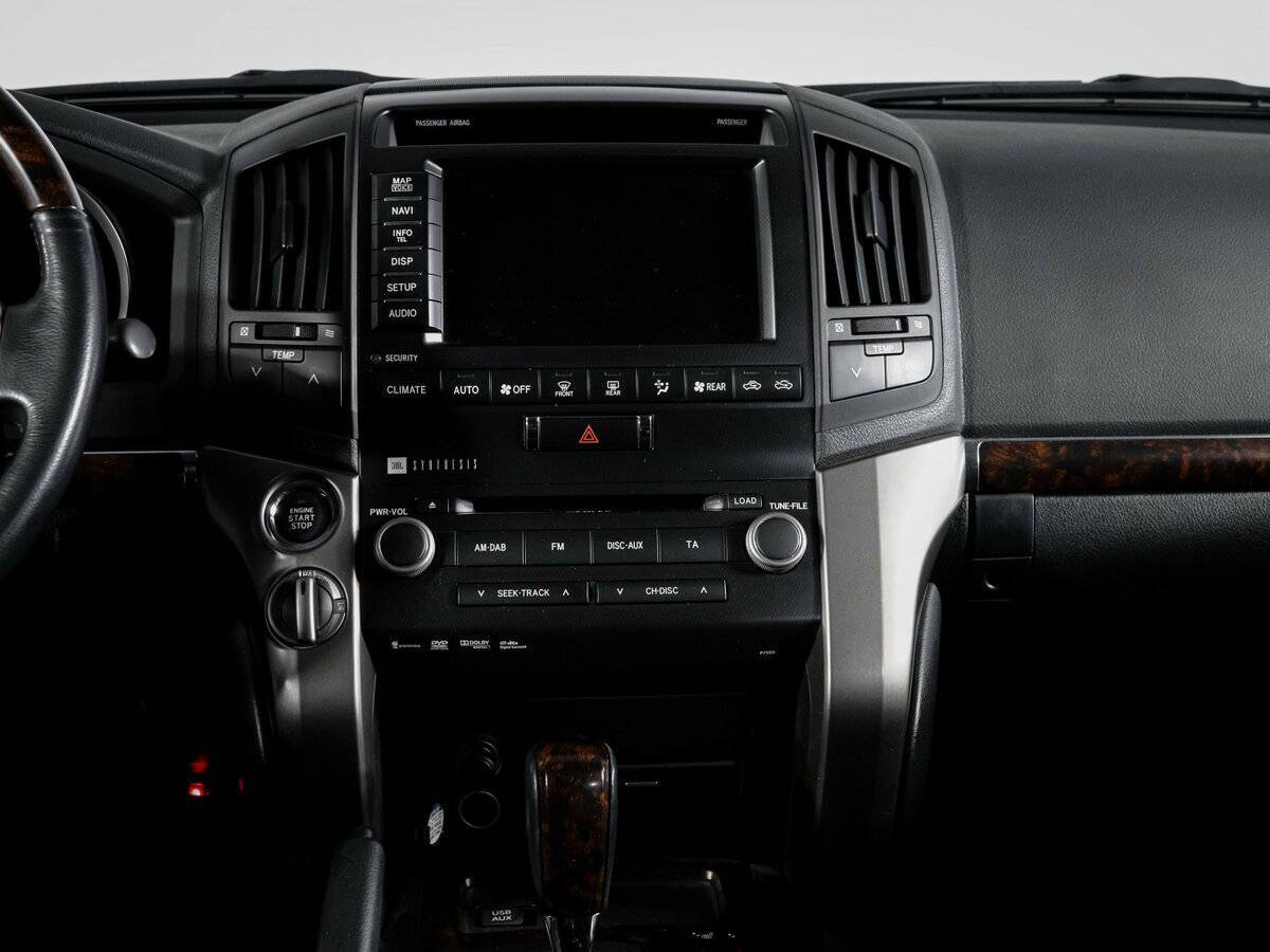 Toyota Land Cruiser с пробегом — 2011 год. Фото: #12