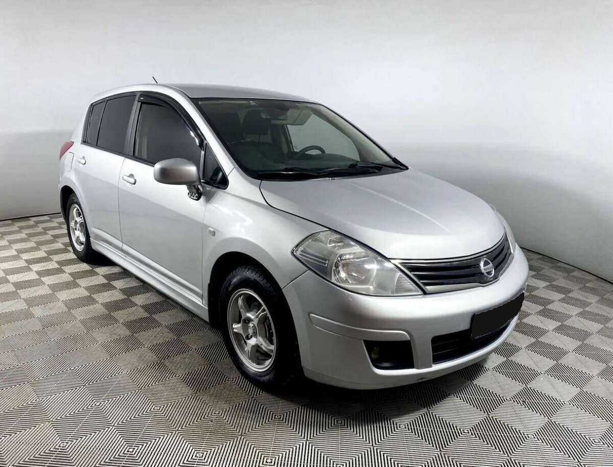Nissan Tiida с пробегом — 2011 год. Фото: #3