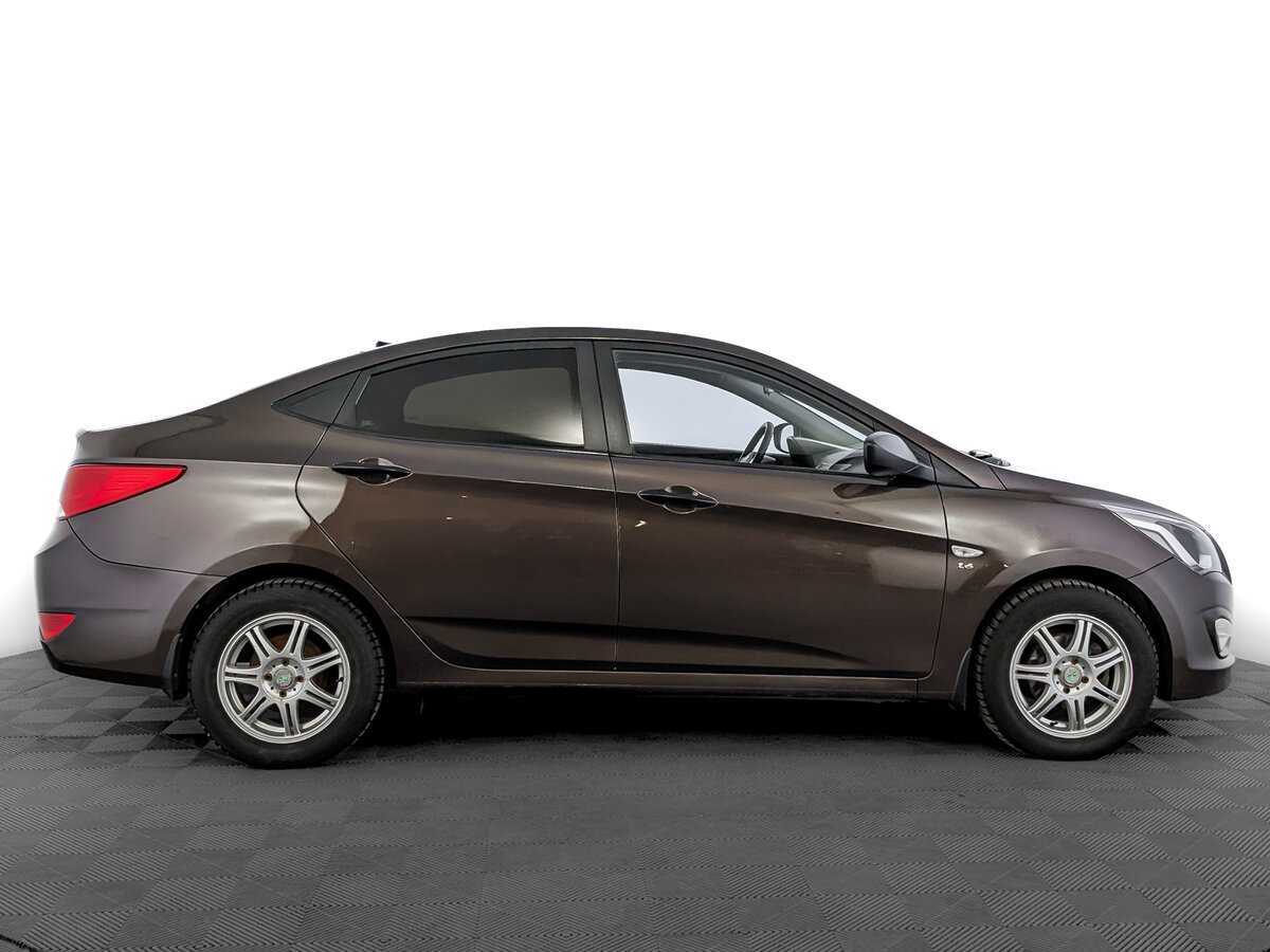 Hyundai Solaris с пробегом — 2016 год. Фото: #3