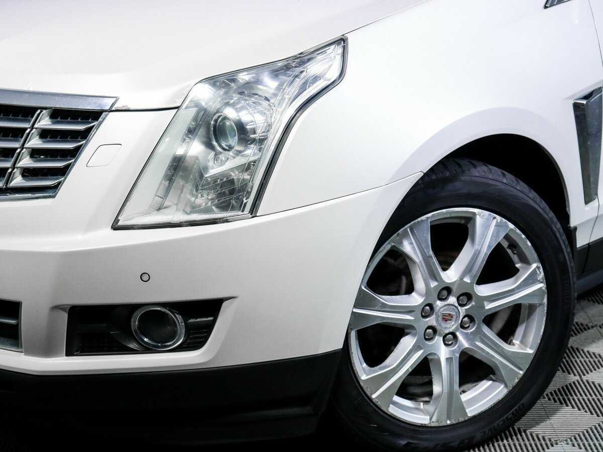 Cadillac SRX с пробегом — 2013 год. Фото: #11