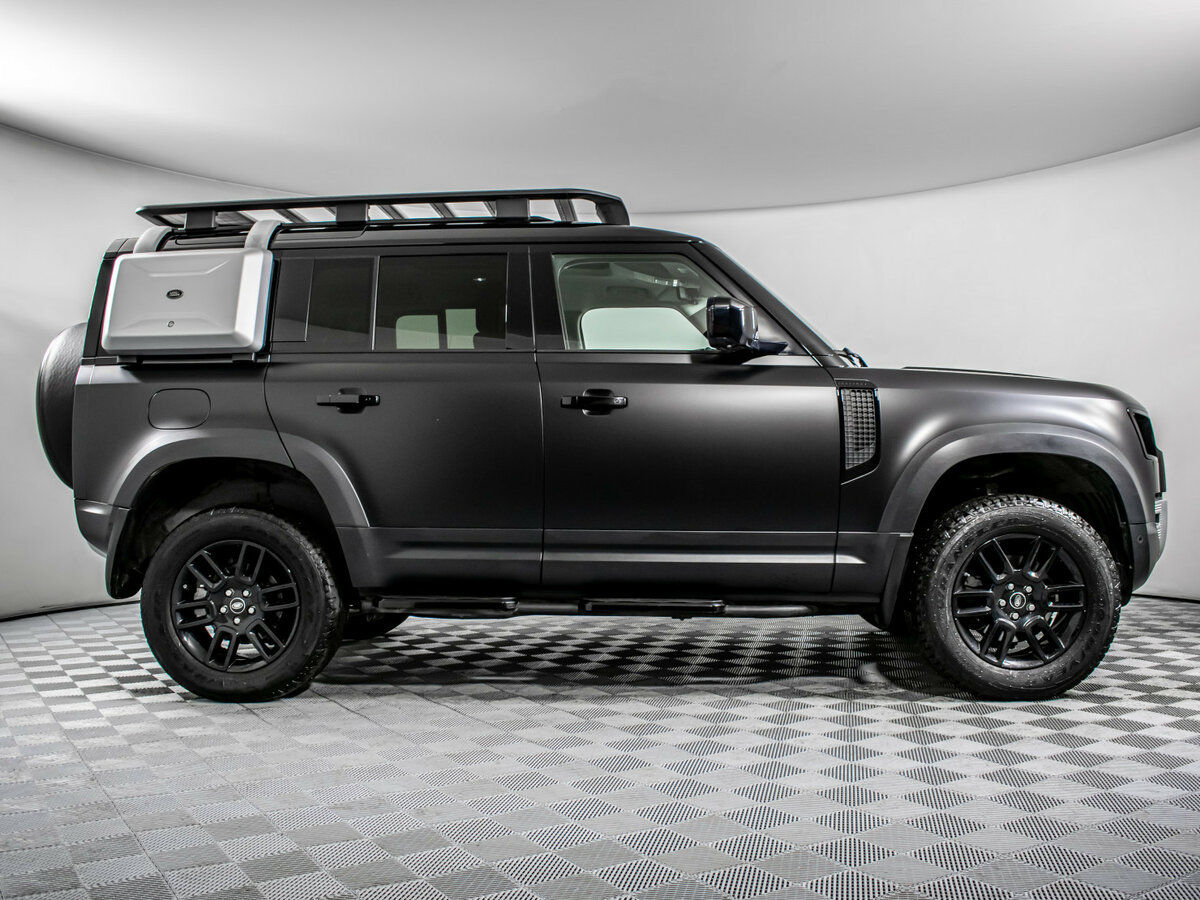 Land Rover Defender с пробегом — 2021 год. Фото: #3