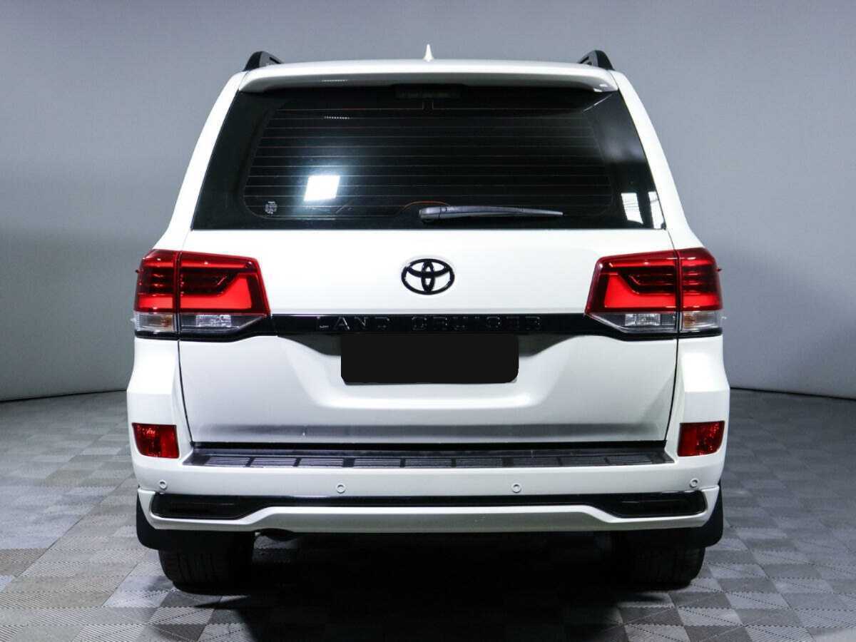 Toyota Land Cruiser с пробегом — 2018 год. Фото: #5