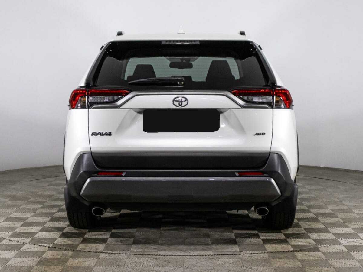 Toyota RAV4 с пробегом — 2022 год. Фото: #5