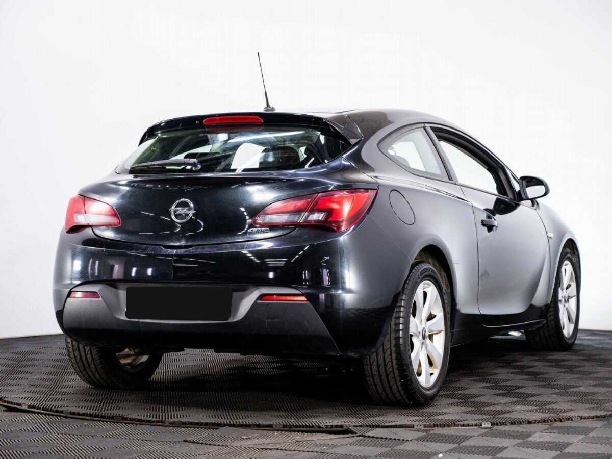 Opel Astra с пробегом — 2013 год. Фото: #5