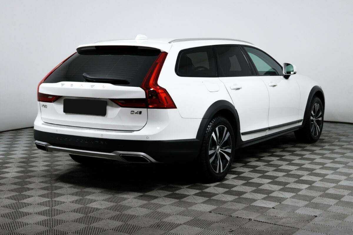 Volvo V90 Cross Country с пробегом — 2020 год. Фото: #4