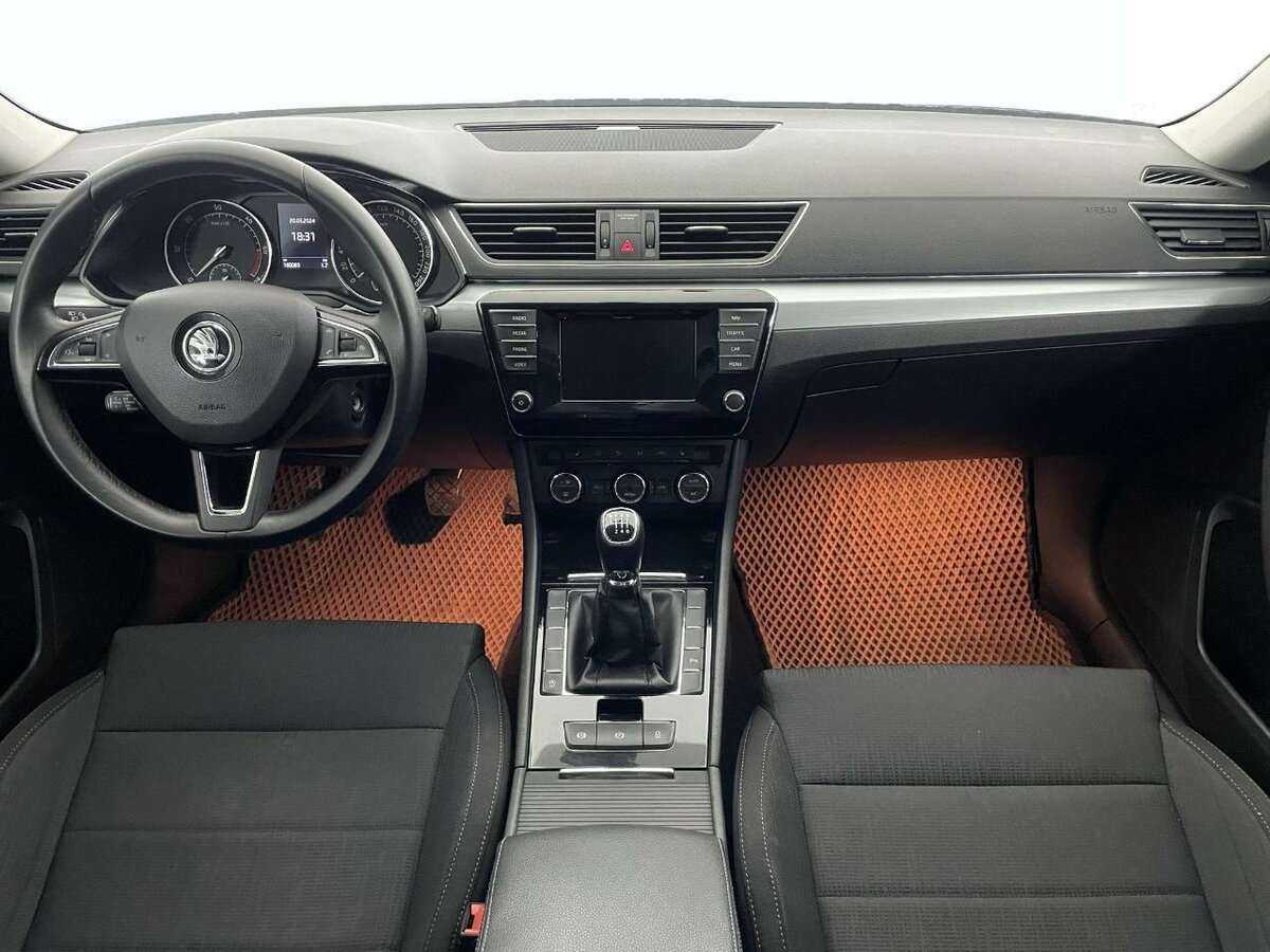 Skoda Superb с пробегом — 2016 год. Фото: #5