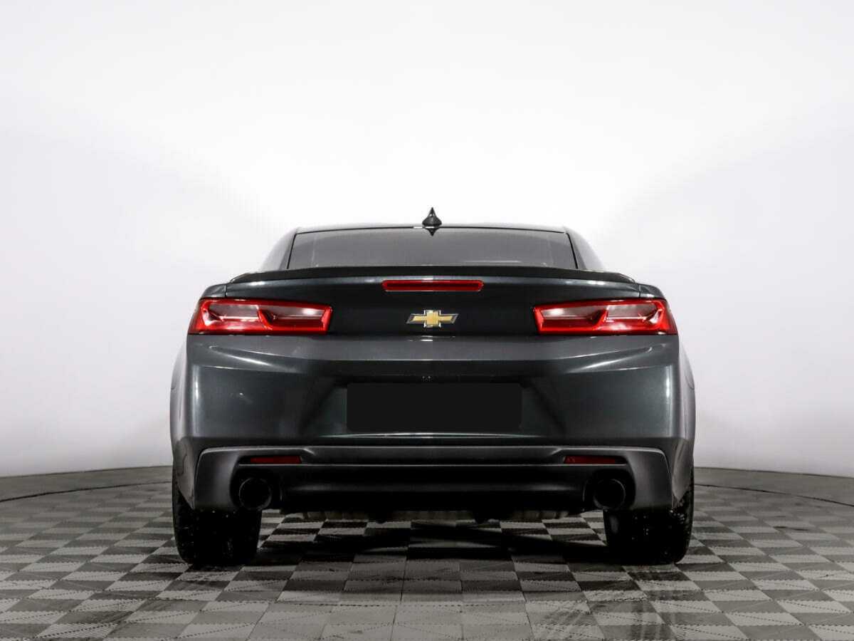 Chevrolet Camaro с пробегом — 2016 год. Фото: #4
