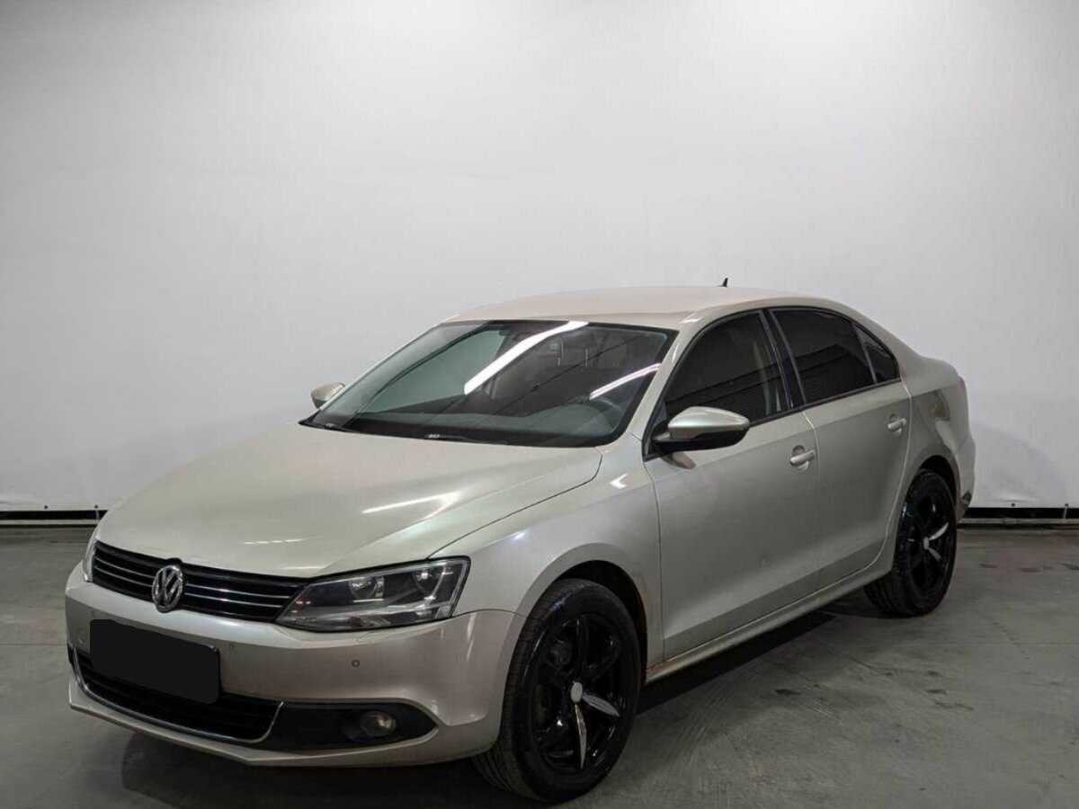 Volkswagen Jetta с пробегом — 2012 год. Посмотреть фото