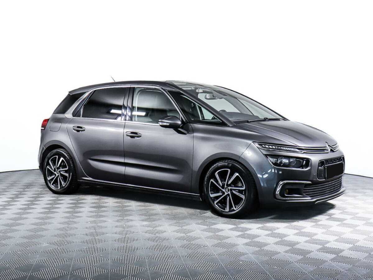 Citroen C4 Picasso с пробегом — 2017 год. Фото: #1