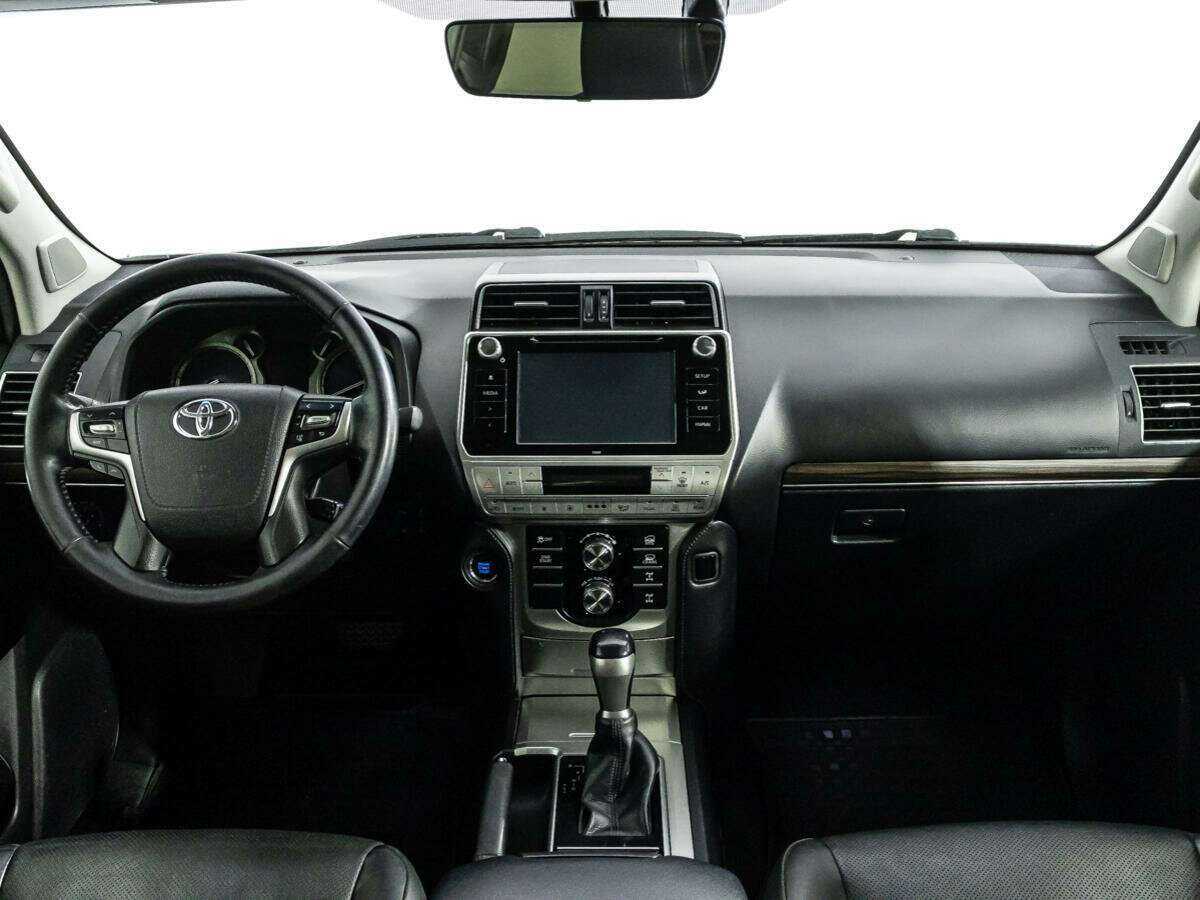 Toyota Land Cruiser Prado с пробегом — 2017 год. Фото: #12