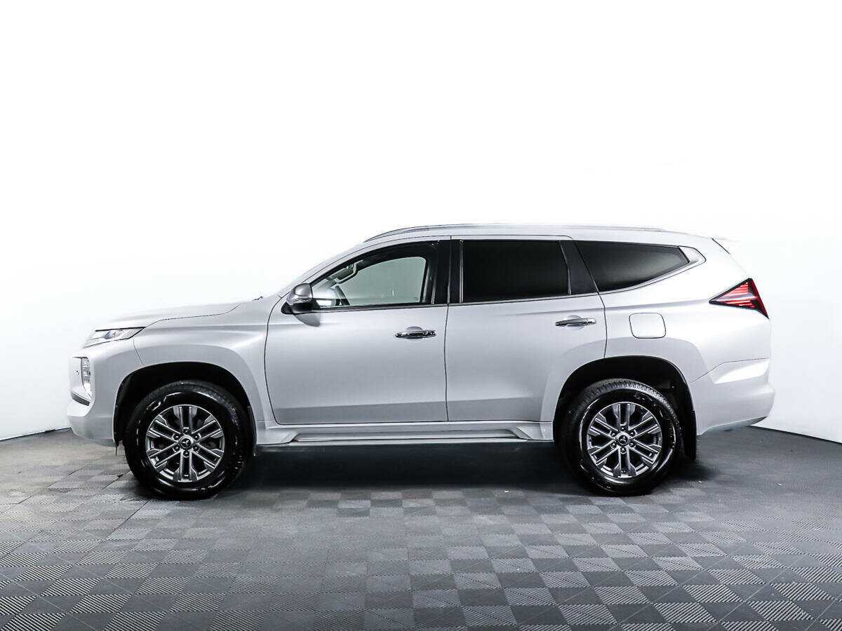 Mitsubishi Pajero Sport с пробегом — 2020 год. Фото: #7