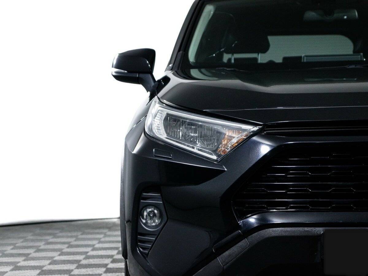Toyota RAV4 с пробегом — 2021 год. Фото: #16
