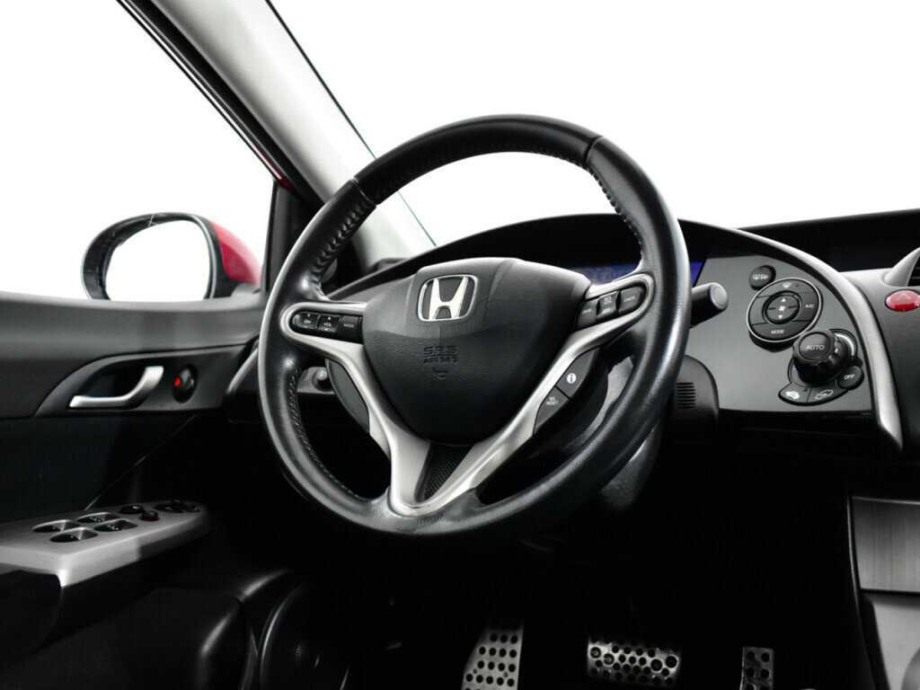 Honda Civic с пробегом — 2008 год. Фото: #10