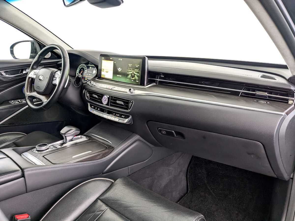 Kia K900 с пробегом — 2019 год. Фото: #8