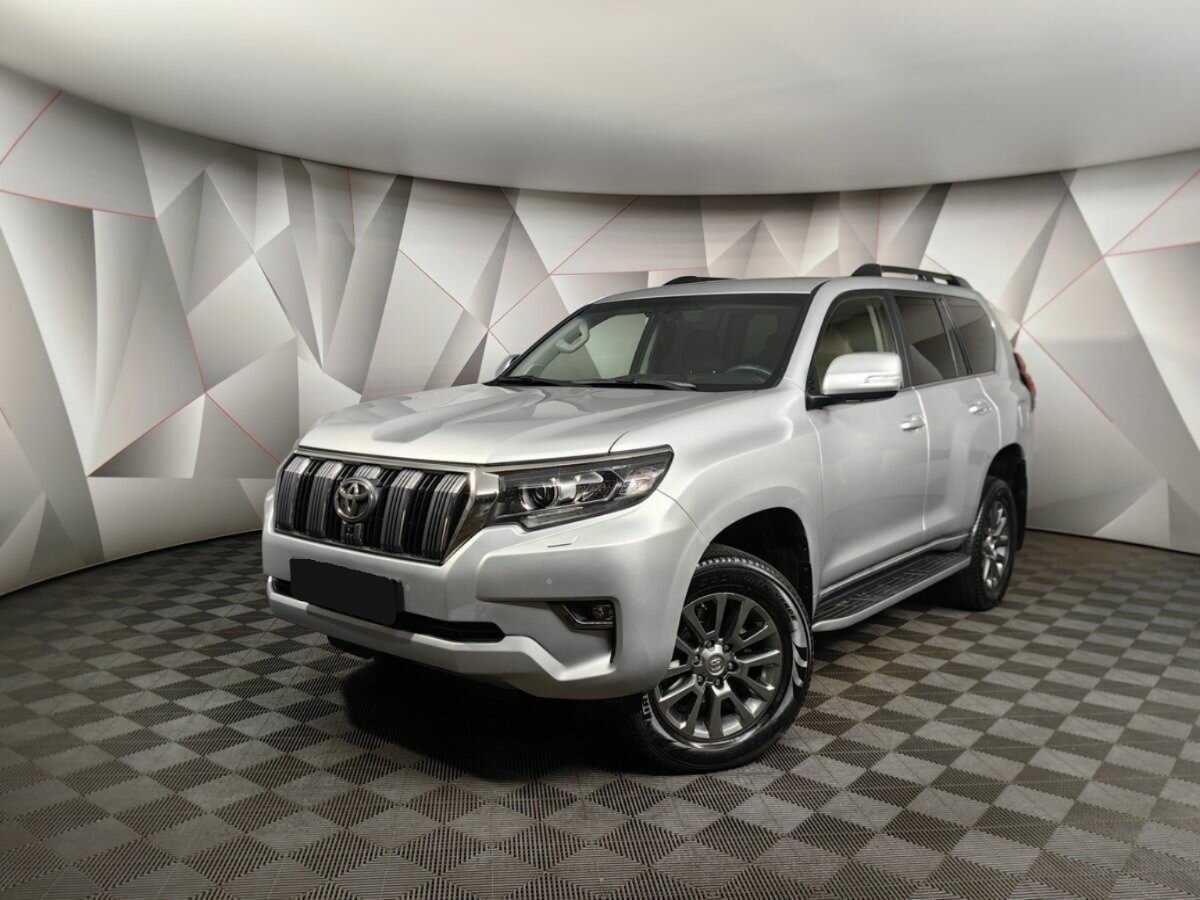 Toyota Land Cruiser Prado с пробегом — 2017 год. Фото: #0