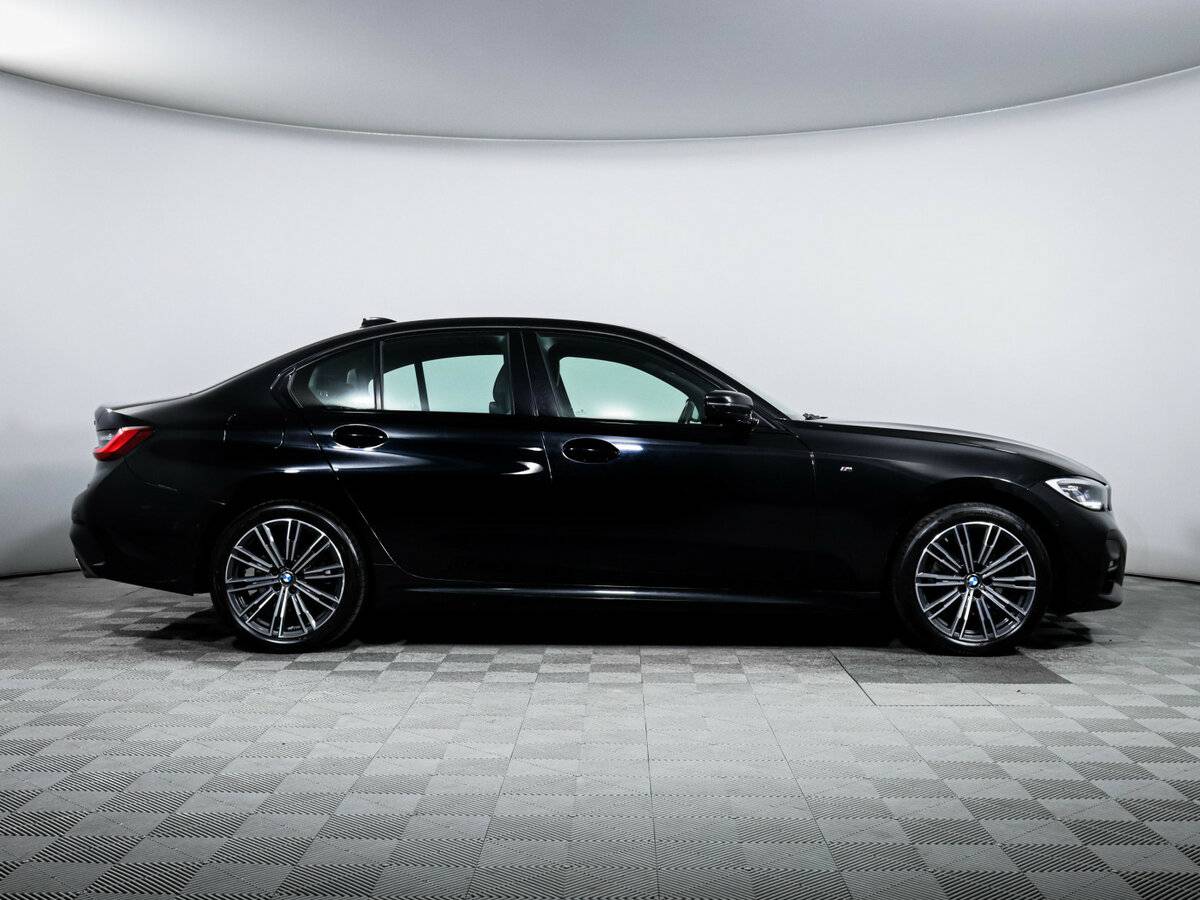 BMW 3 серии с пробегом — 2021 год. Фото: #3