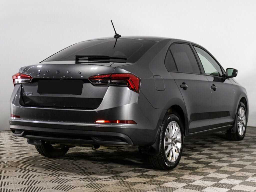 Skoda Rapid с пробегом — 2021 год. Фото: #4