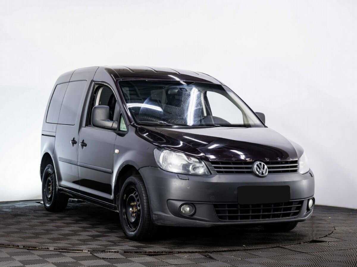 Volkswagen Caddy с пробегом — 2011 год. Фото: #2