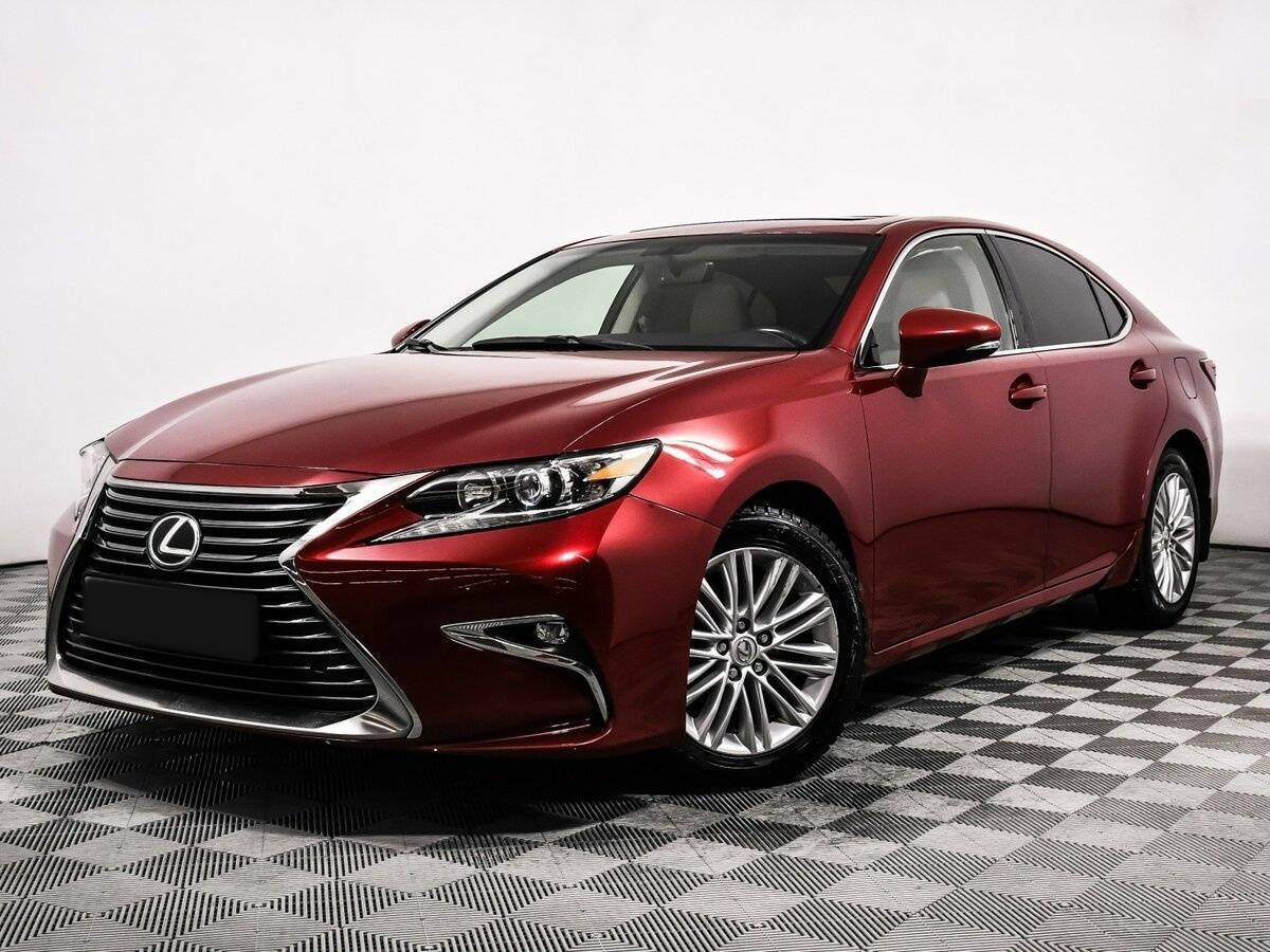 Lexus ES с пробегом — 2016 год. Фото: #0