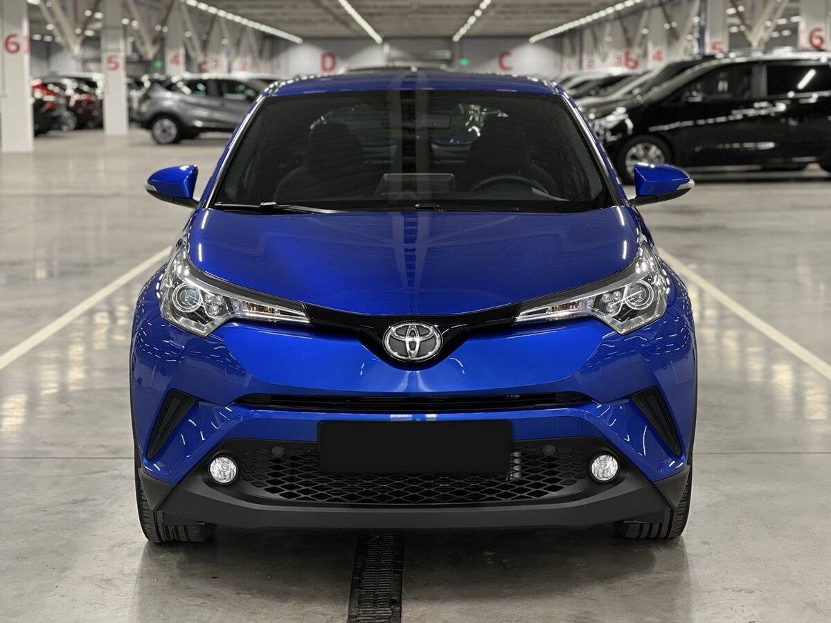 Toyota C-HR с пробегом — 2019 год. Фото: #1