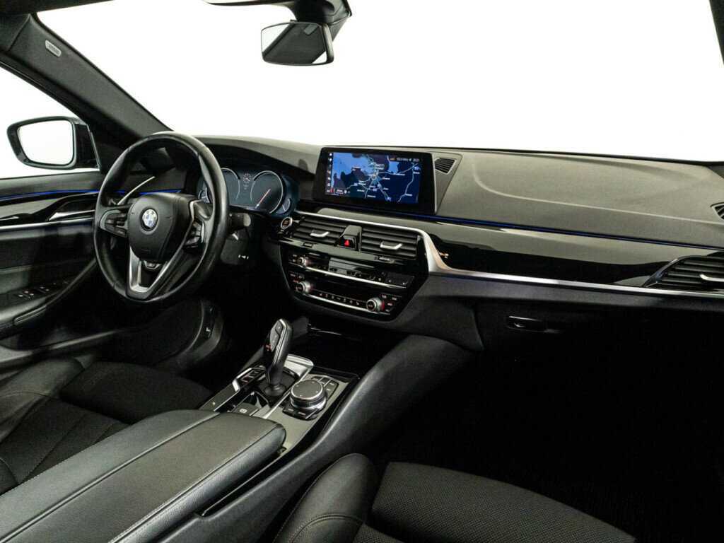 BMW 5 серии с пробегом — 2017 год. Фото: #8