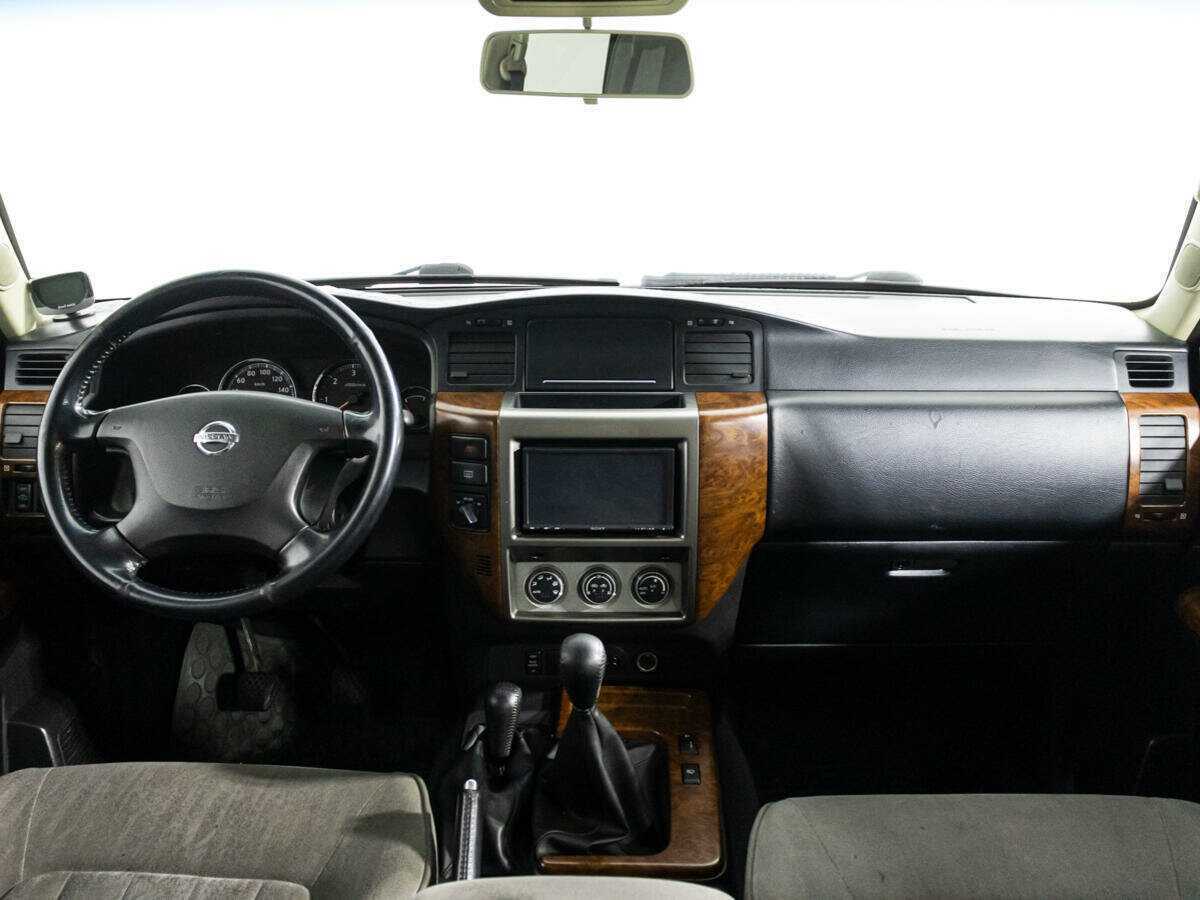 Nissan Patrol с пробегом — 2008 год. Фото: #10