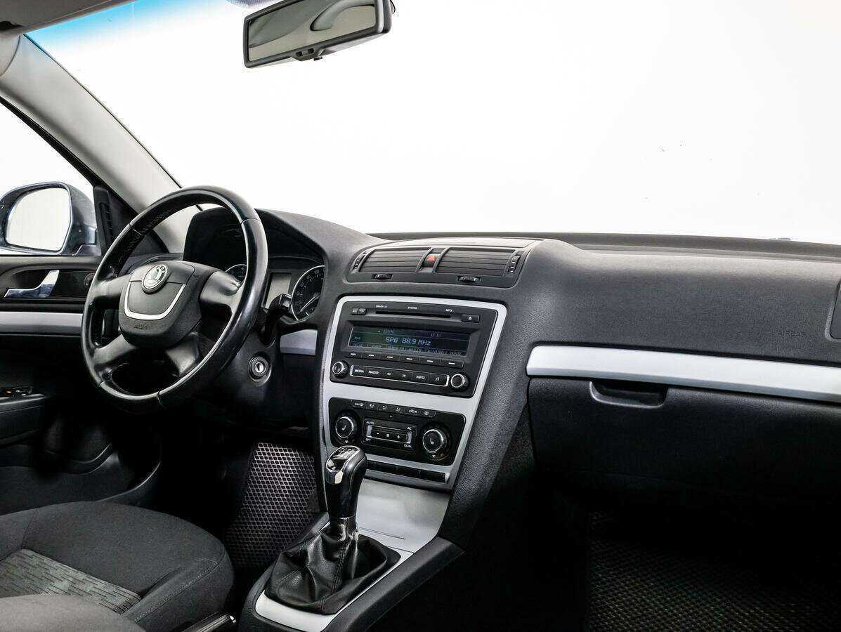 Skoda Octavia с пробегом — 2011 год. Фото: #7