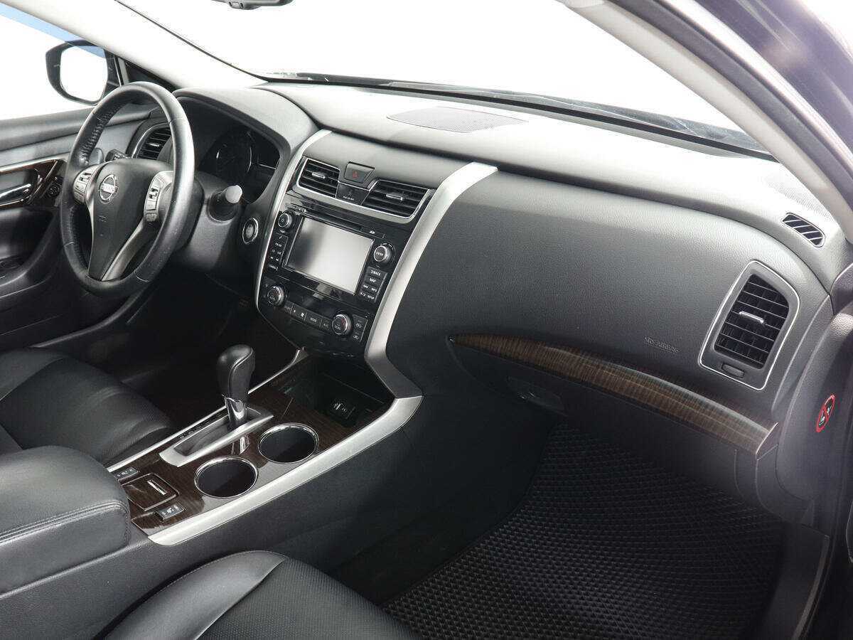 Nissan Teana с пробегом — 2014 год. Фото: #9