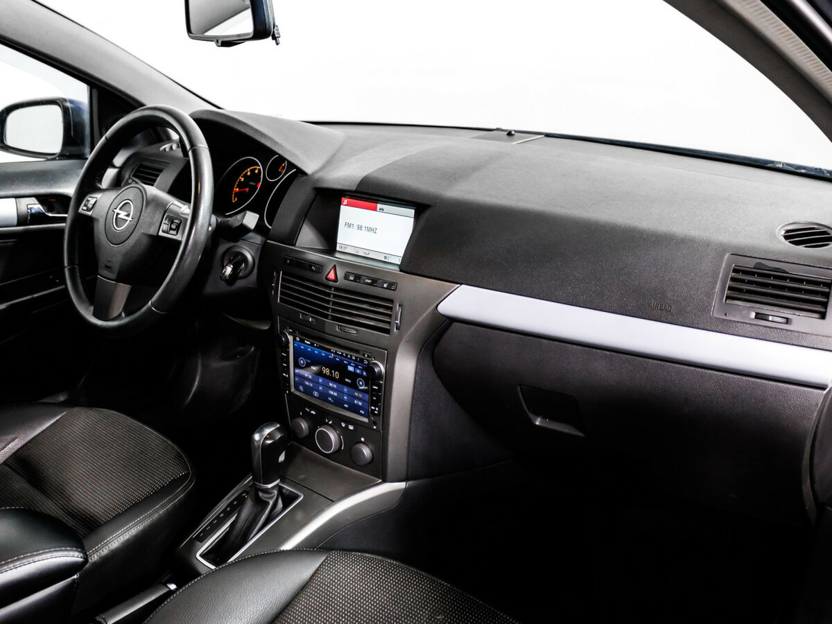 Opel Astra с пробегом — 2006 год. Фото: #7