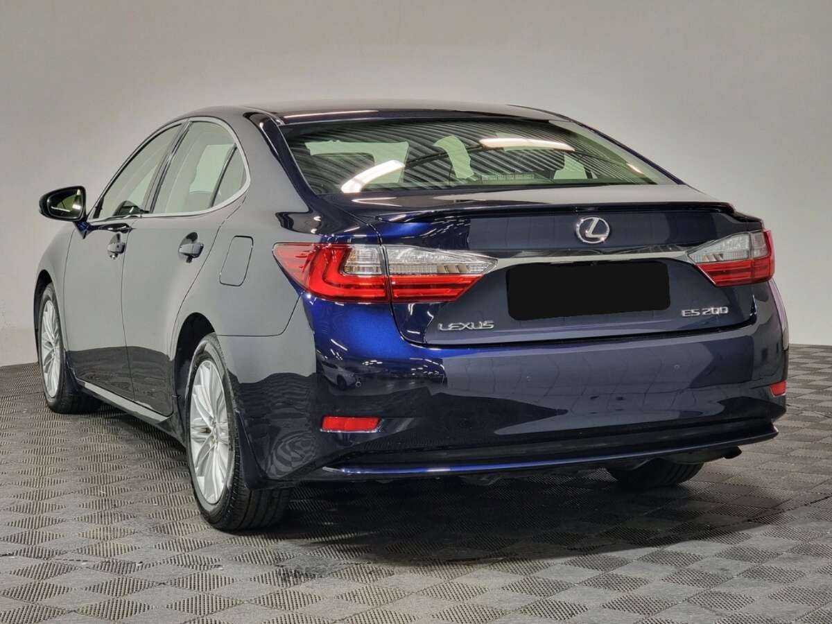 Lexus ES с пробегом — 2016 год. Фото: #3