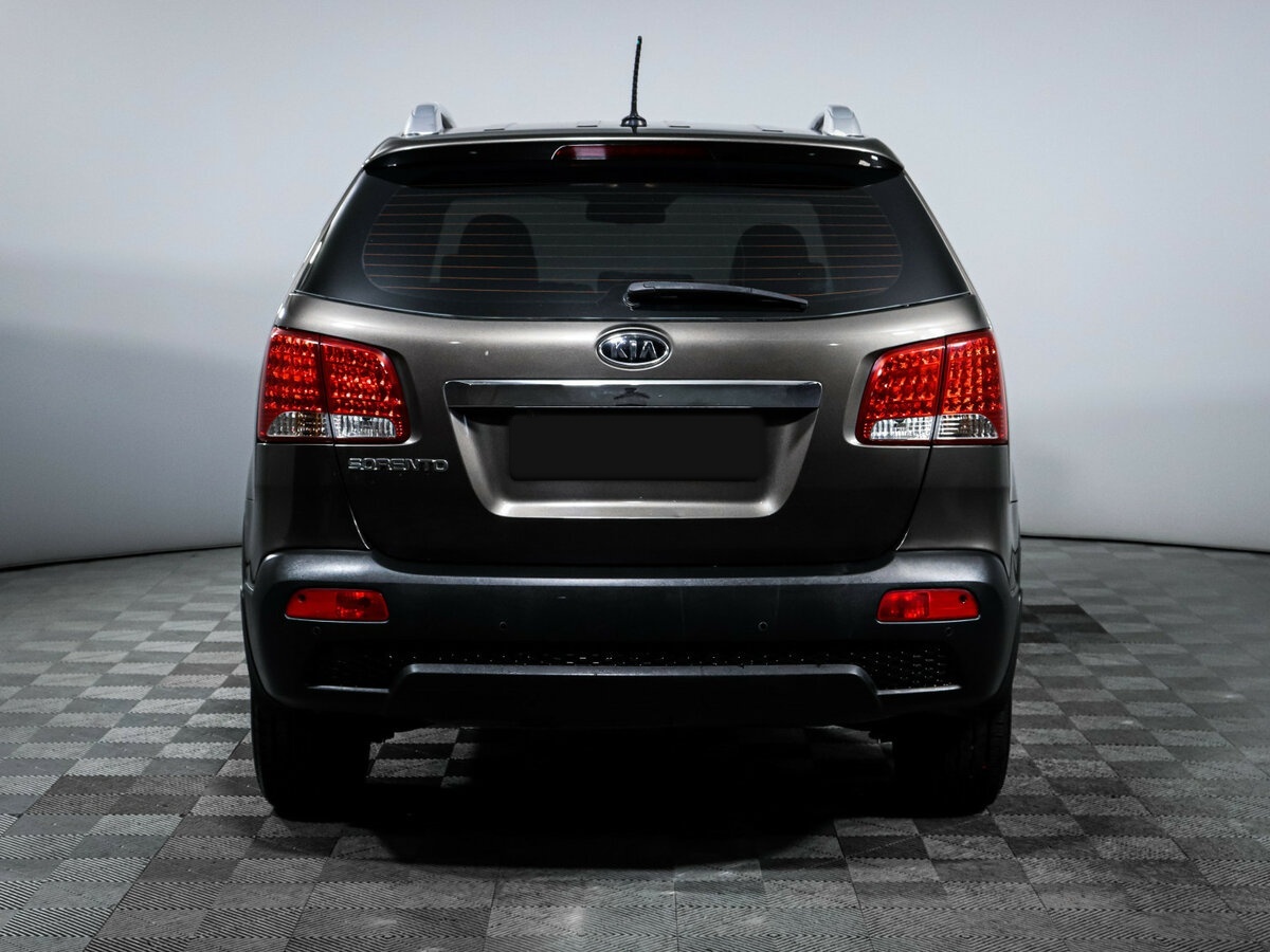 Kia Sorento с пробегом — 2011 год. Фото: #5
