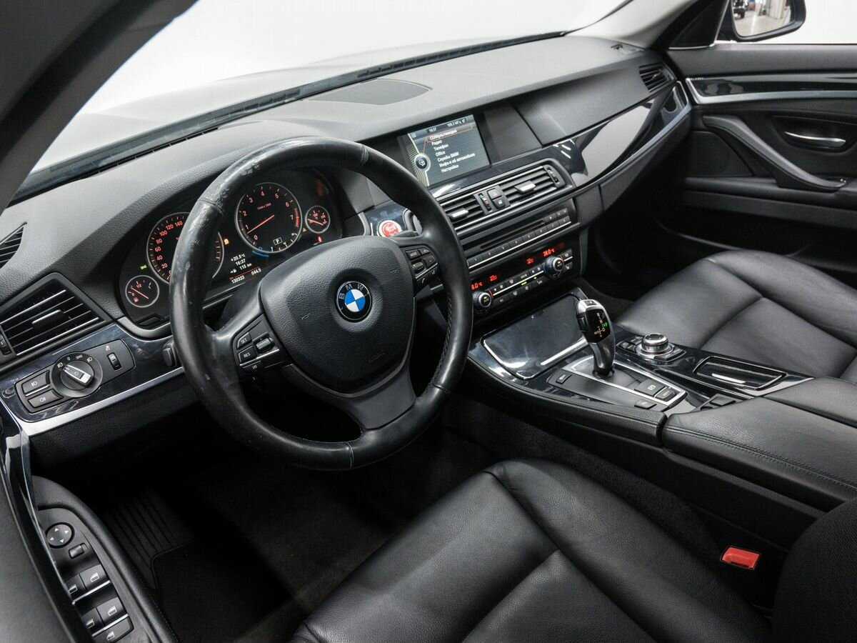 BMW 5 серии с пробегом — 2011 год. Фото: #12