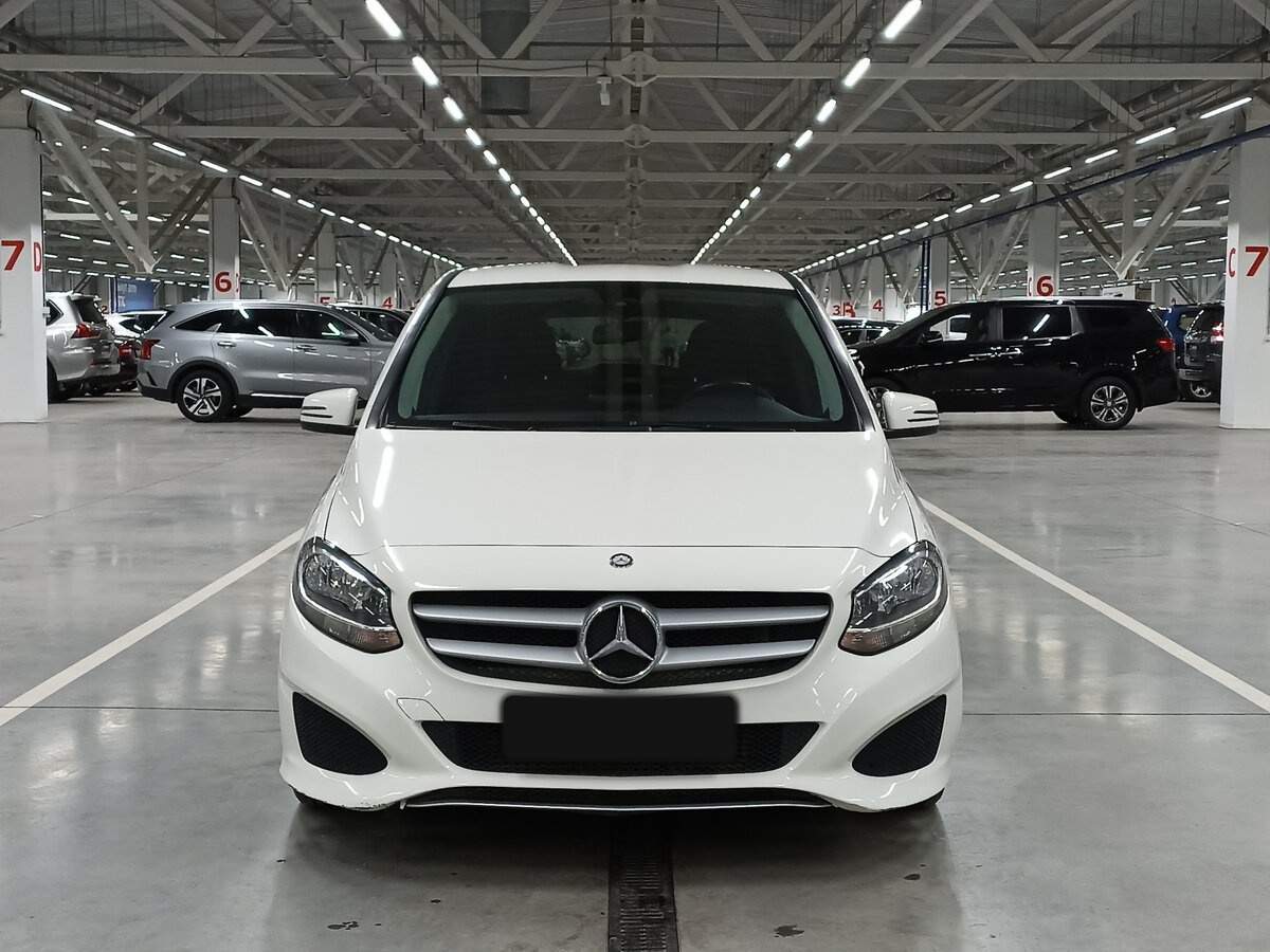 Mercedes-Benz B-Класс с пробегом — 2015 год. Фото: #1