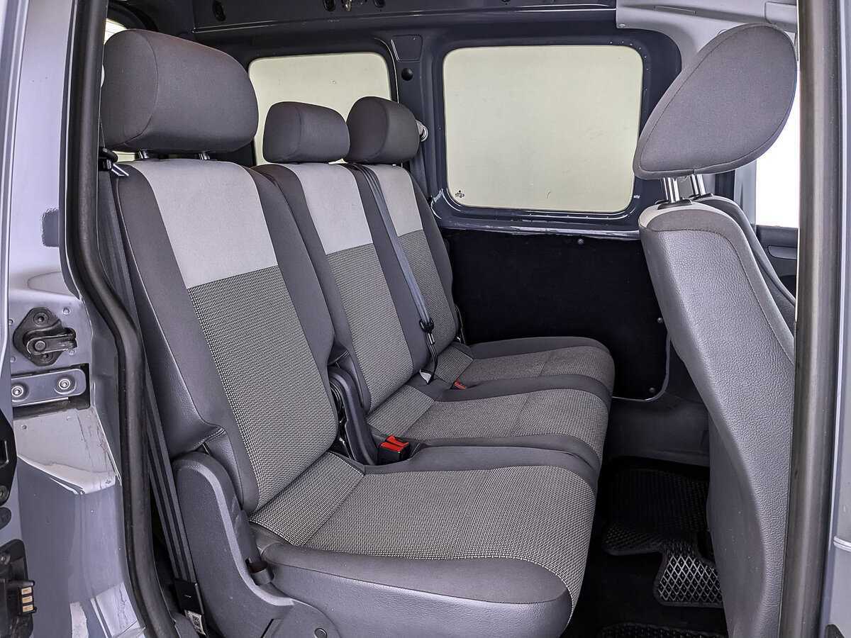 Volkswagen Caddy с пробегом — 2013 год. Фото: #17