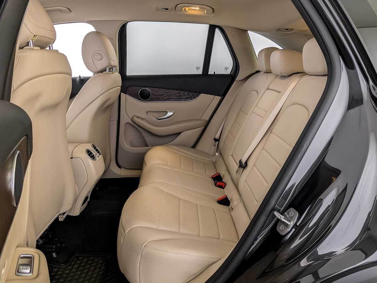 Mercedes-Benz GLC с пробегом — 2019 год. Фото: #9