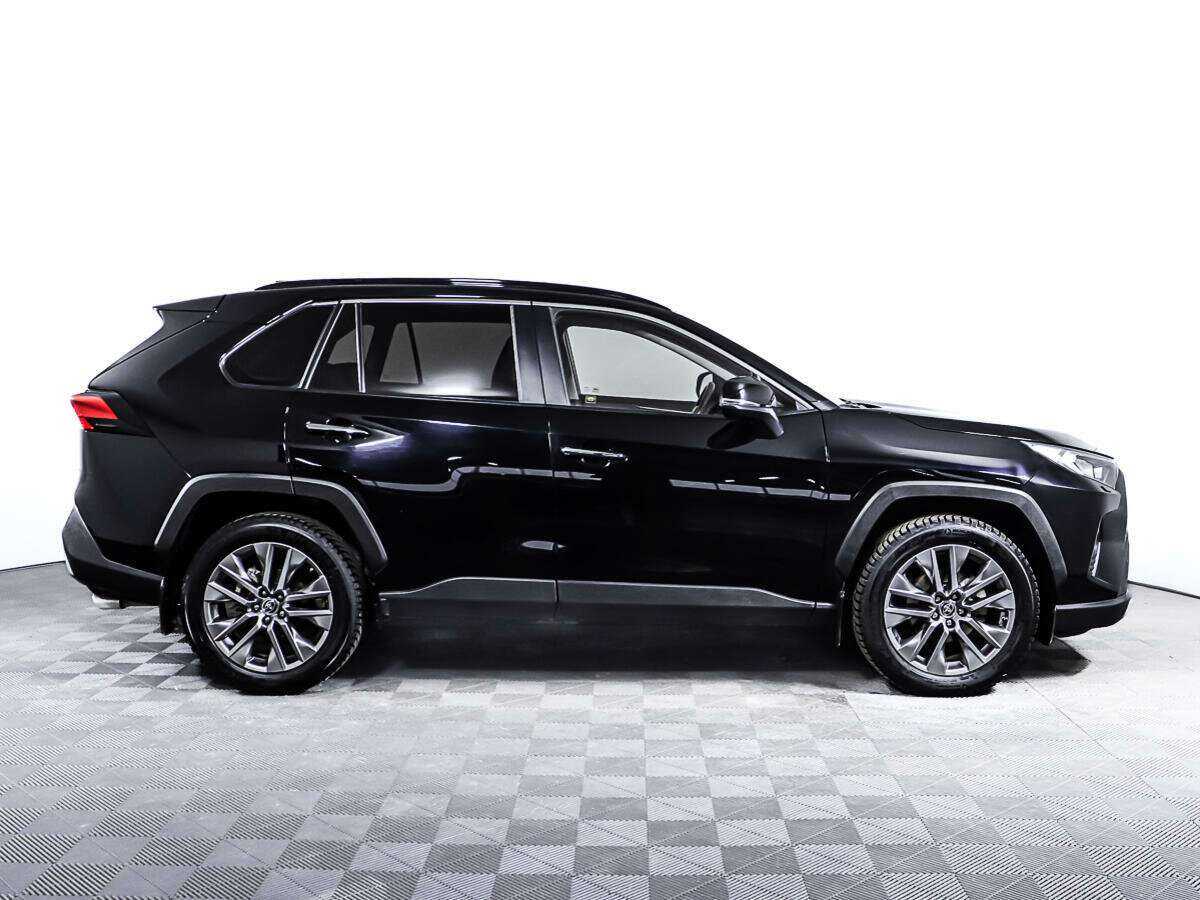 Toyota RAV4 с пробегом — 2019 год. Фото: #3