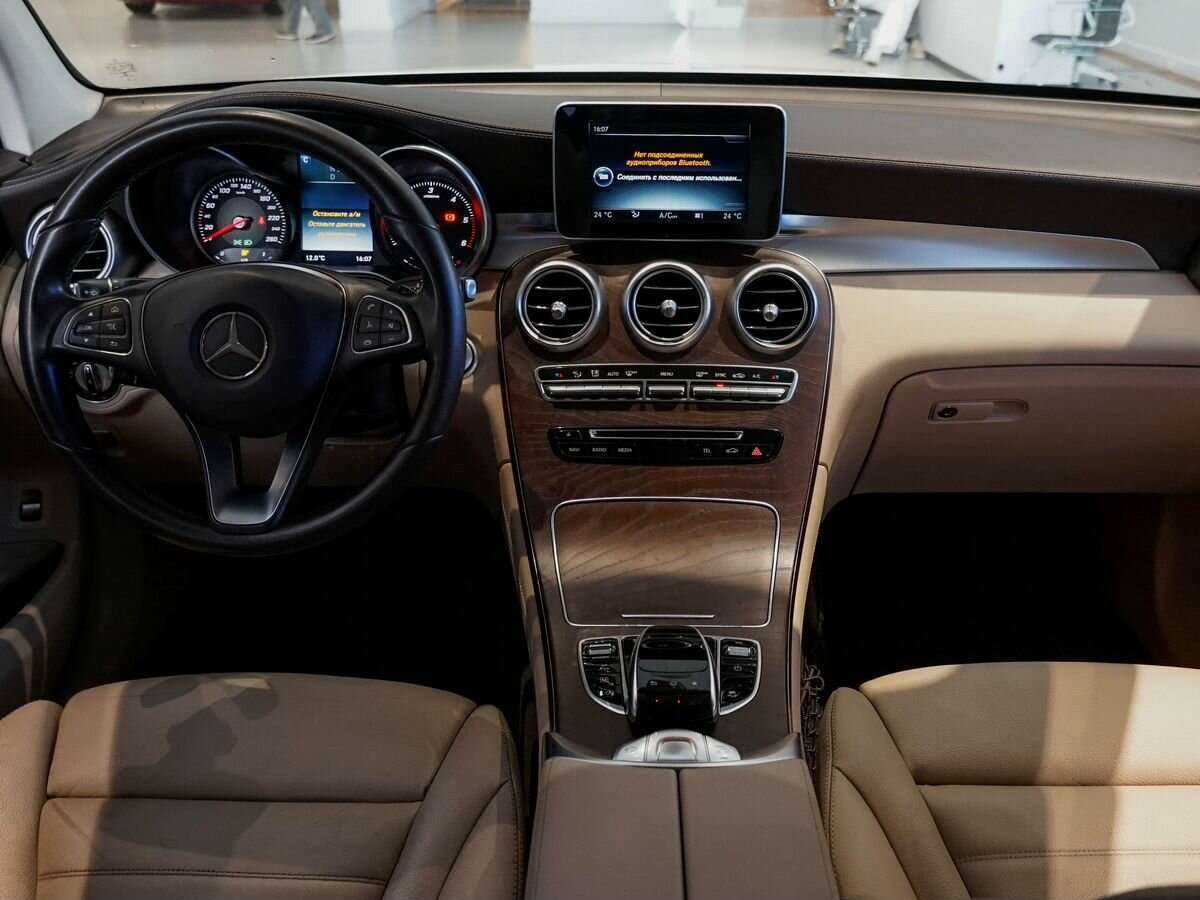 Mercedes-Benz GLC с пробегом — 2015 год. Фото: #9