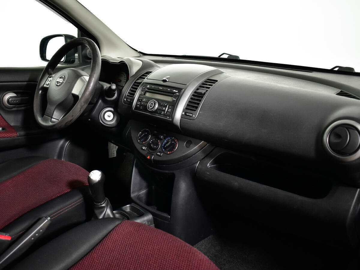 Nissan Note с пробегом — 2008 год. Фото: #6