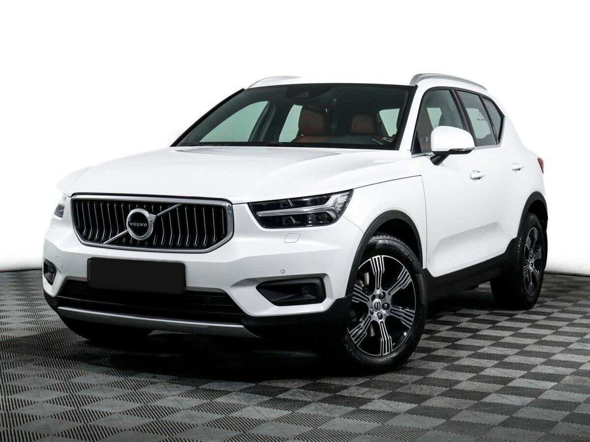 Volvo XC40 с пробегом — 2020 год. Посмотреть фото