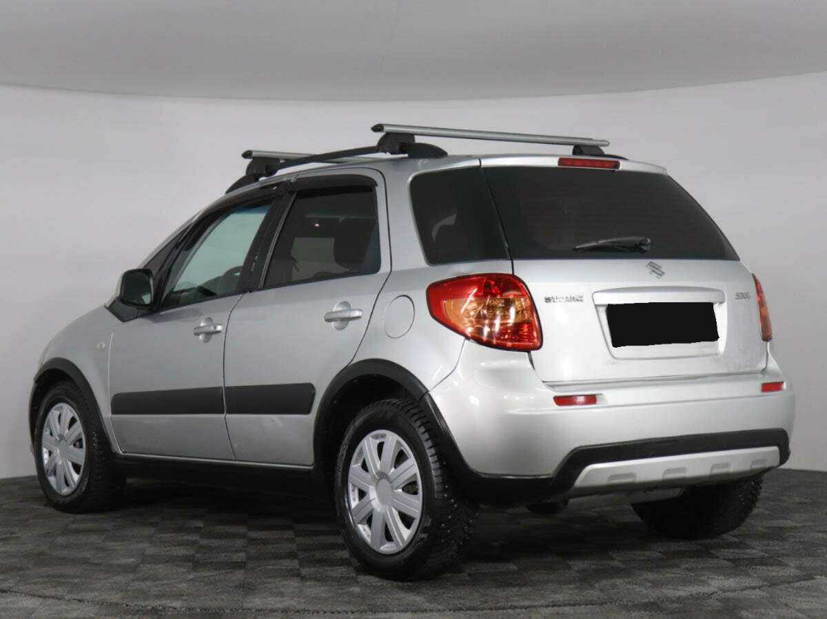 Suzuki SX4 с пробегом — 2010 год. Фото: #3