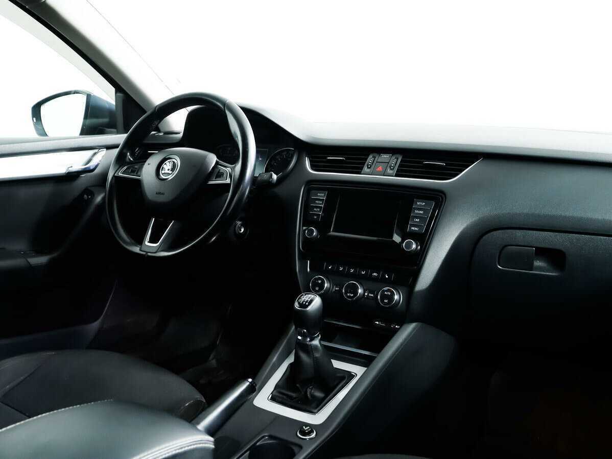 Skoda Octavia с пробегом — 2014 год. Фото: #8