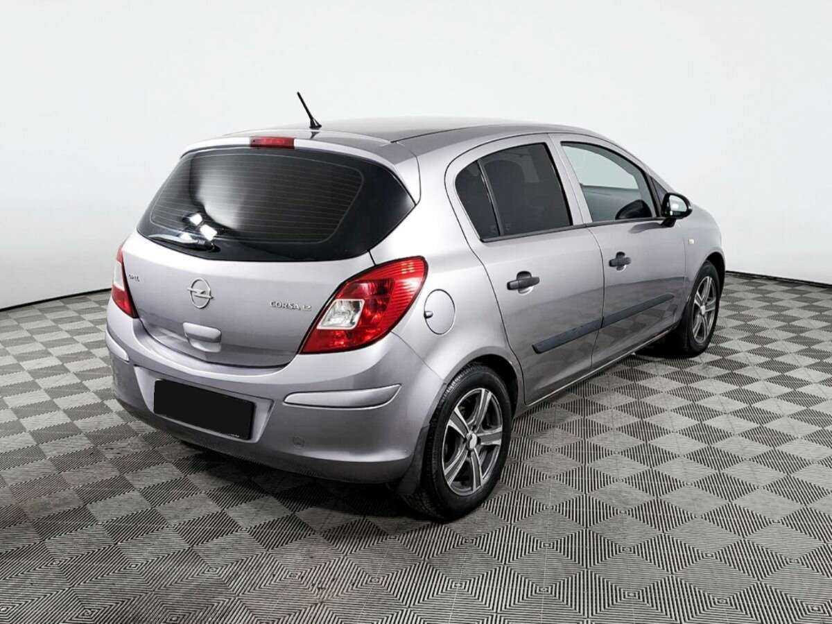 Opel Corsa с пробегом — 2006 год. Фото: #3