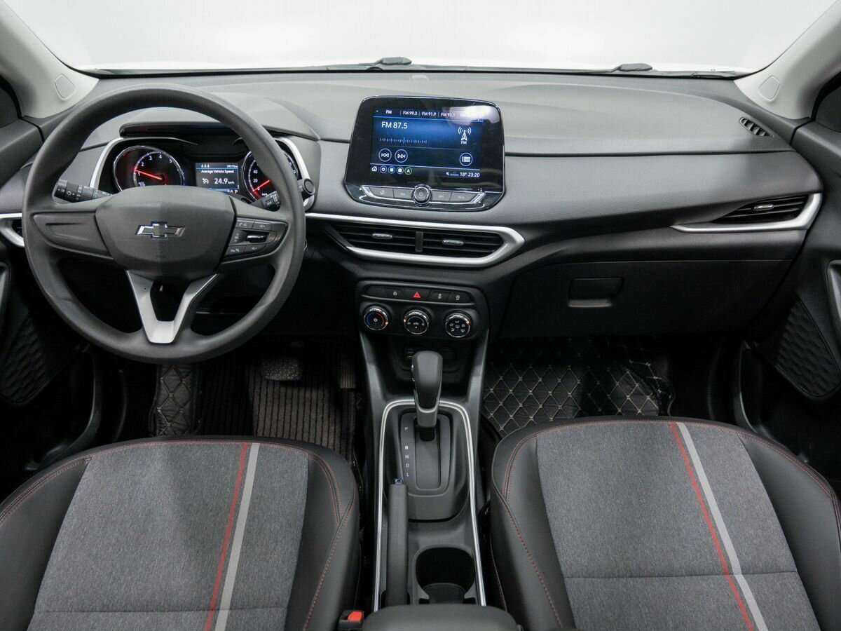 Chevrolet Tracker с пробегом — 2019 год. Фото: #13